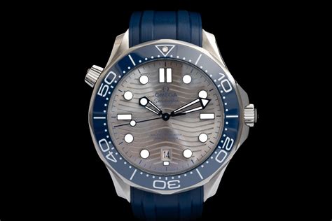 omega seamaster diver 300m chrome dial